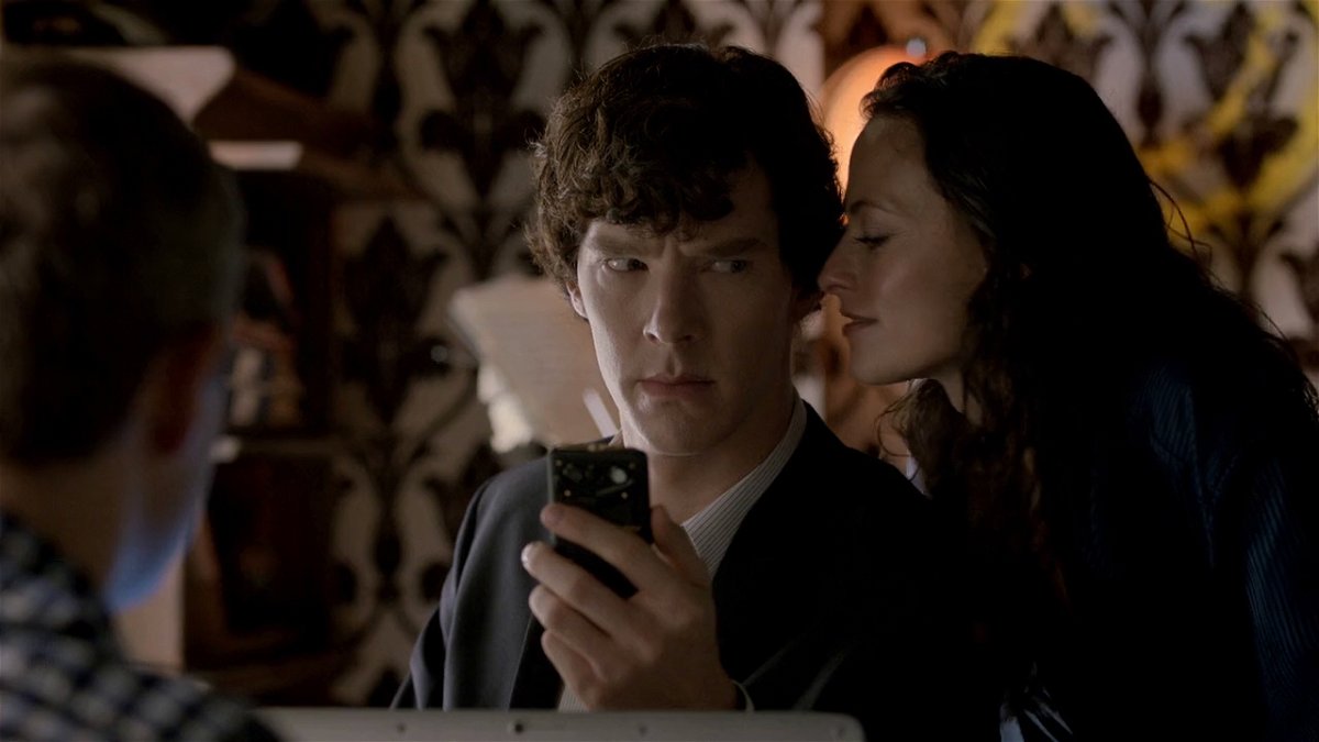 Watson osserva Sherlock e Irene