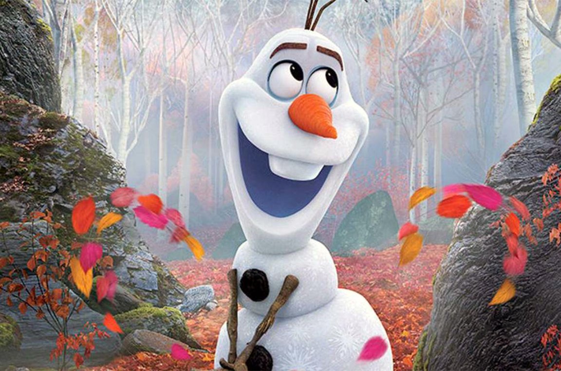 Un'immagine che ritrae il simpatico Olaf in Frozen 2 - Il segreto di Arendelle
