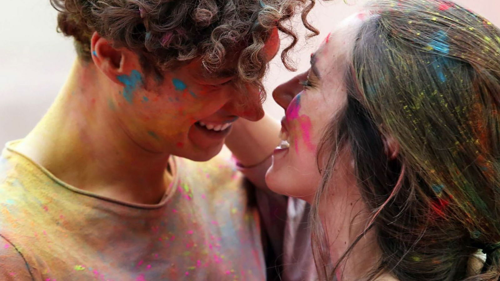 Clicca per vedere l'immagine originale Eleonora ed Edoardo in una scena di Skam