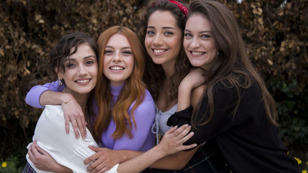 Come sorelle: come finisce la serie Le protagoniste di Come sorelle: Ipek, Deren, Azra e Cilem