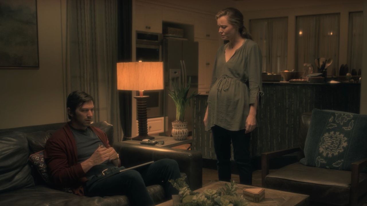 La casa di Steven Crain, dove lo scrittore vive con la moglie Gli interni della casa di Steven e Leigh in una scena di Hill House