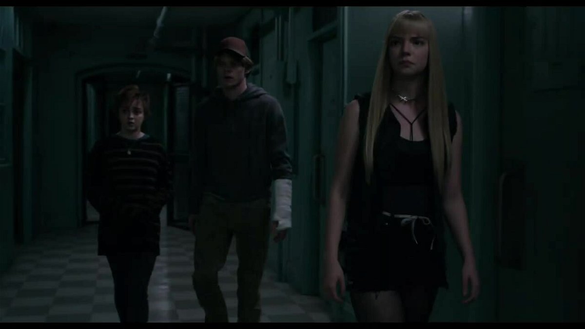 I tre giovani mutanti visitano l'oscura e misteriosa scuola 