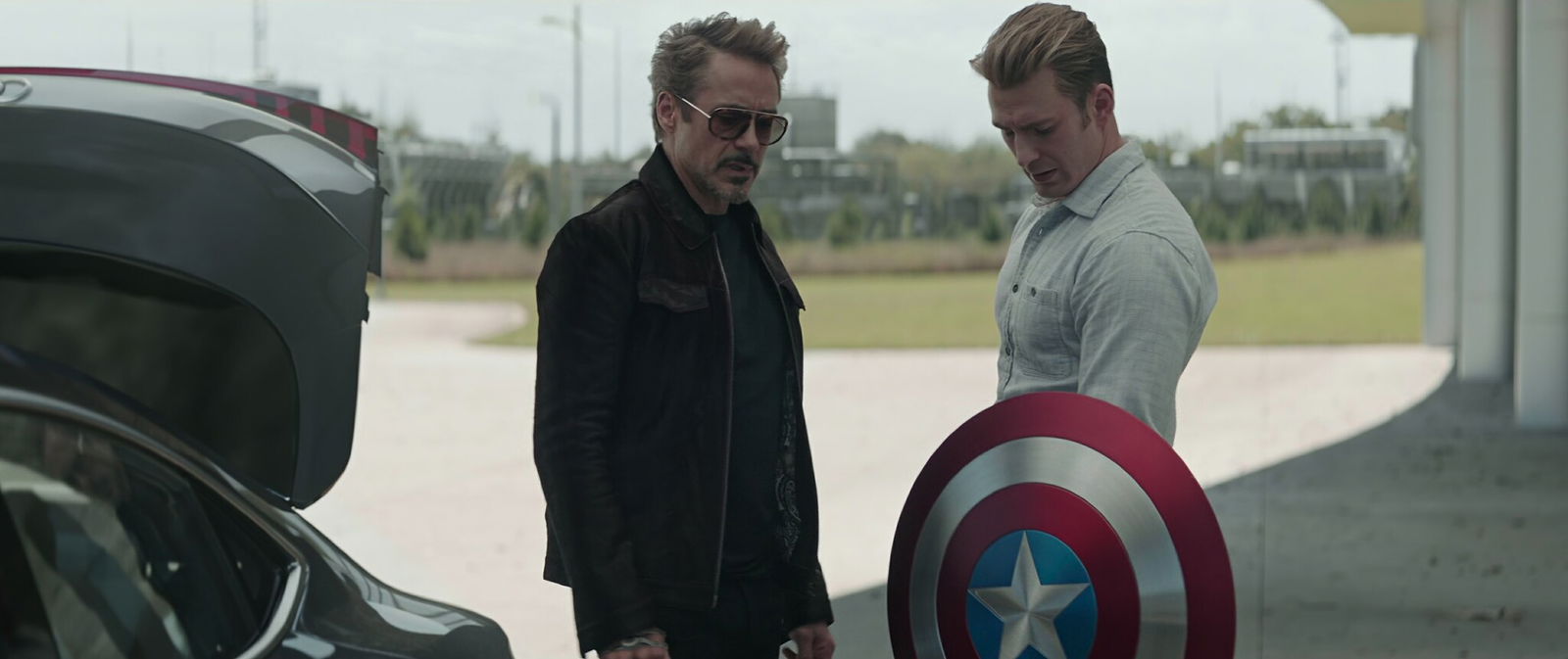 Clicca per vedere l'immagine originale Lo scudo di Steve Rogers in Avengers - Endgame