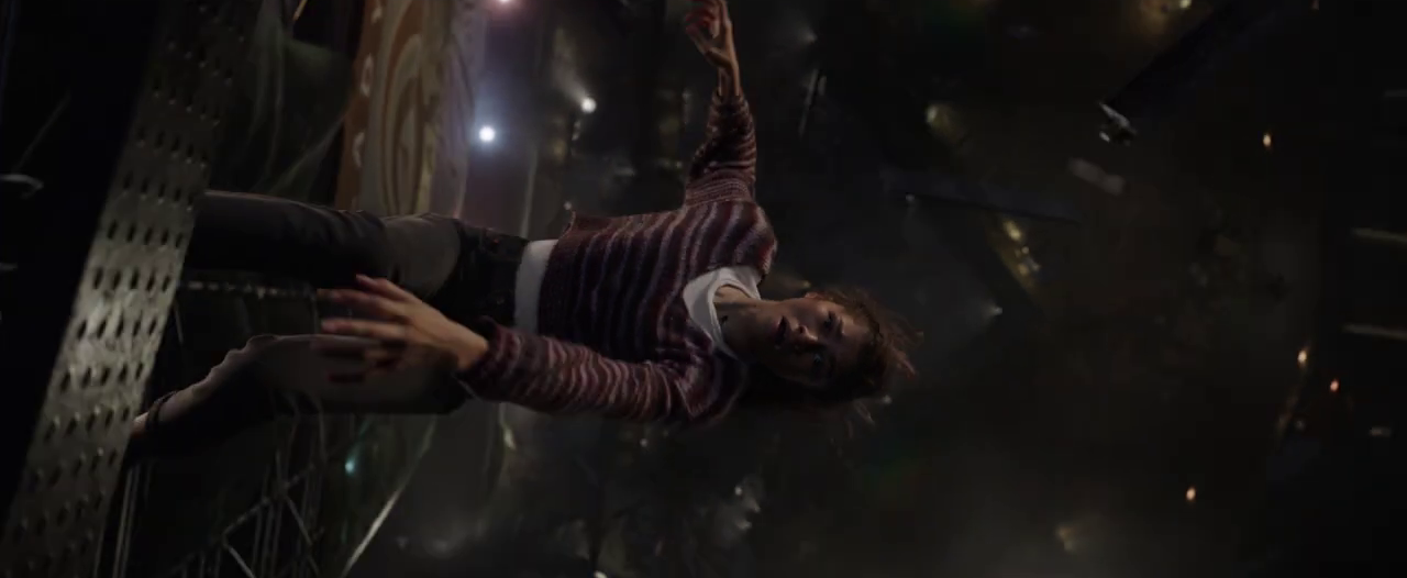 MJ cade nel vuoto nel trailer di Spider-Man: No Way Home MJ precipita in Spider-Man: No Way Home