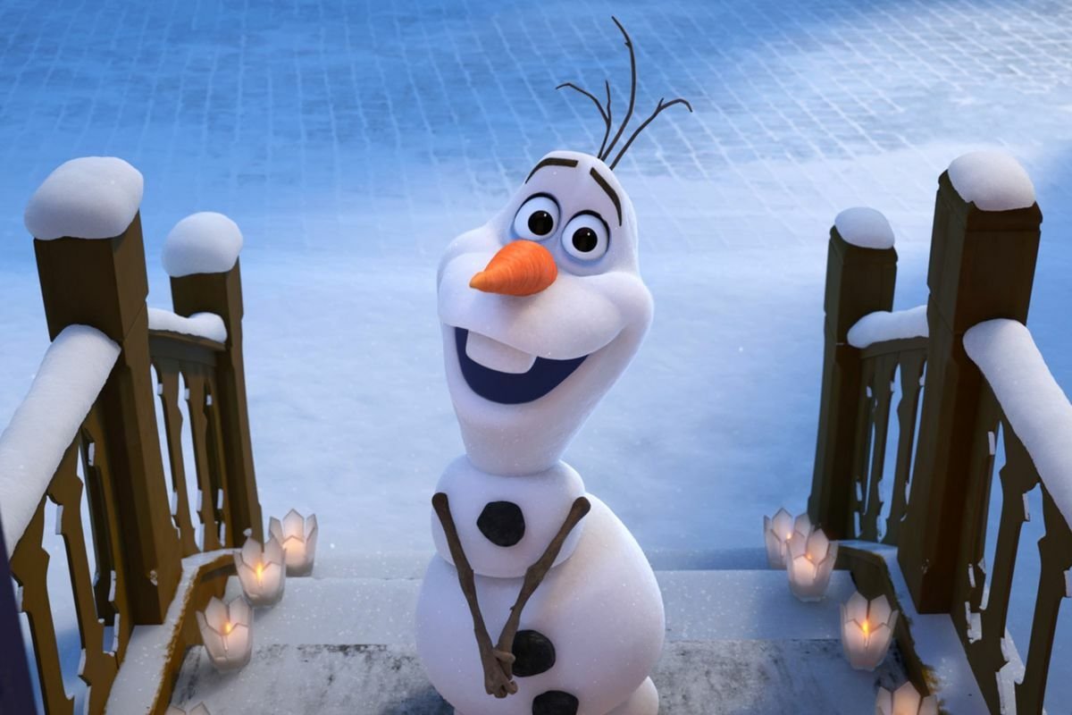 Olaf mentre aspetta che qualcuno gli apra la porta