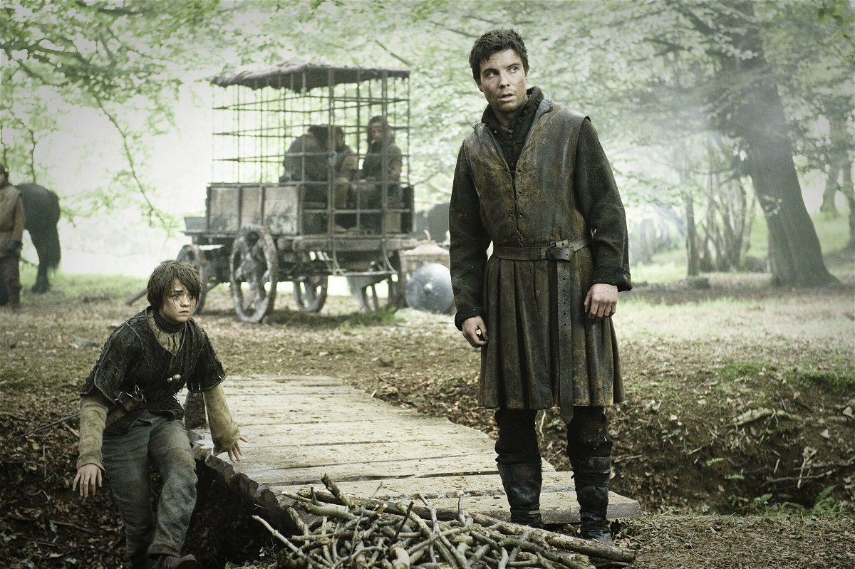 Η Arya και ο Gendry ταξιδεύουν με τον Yoren