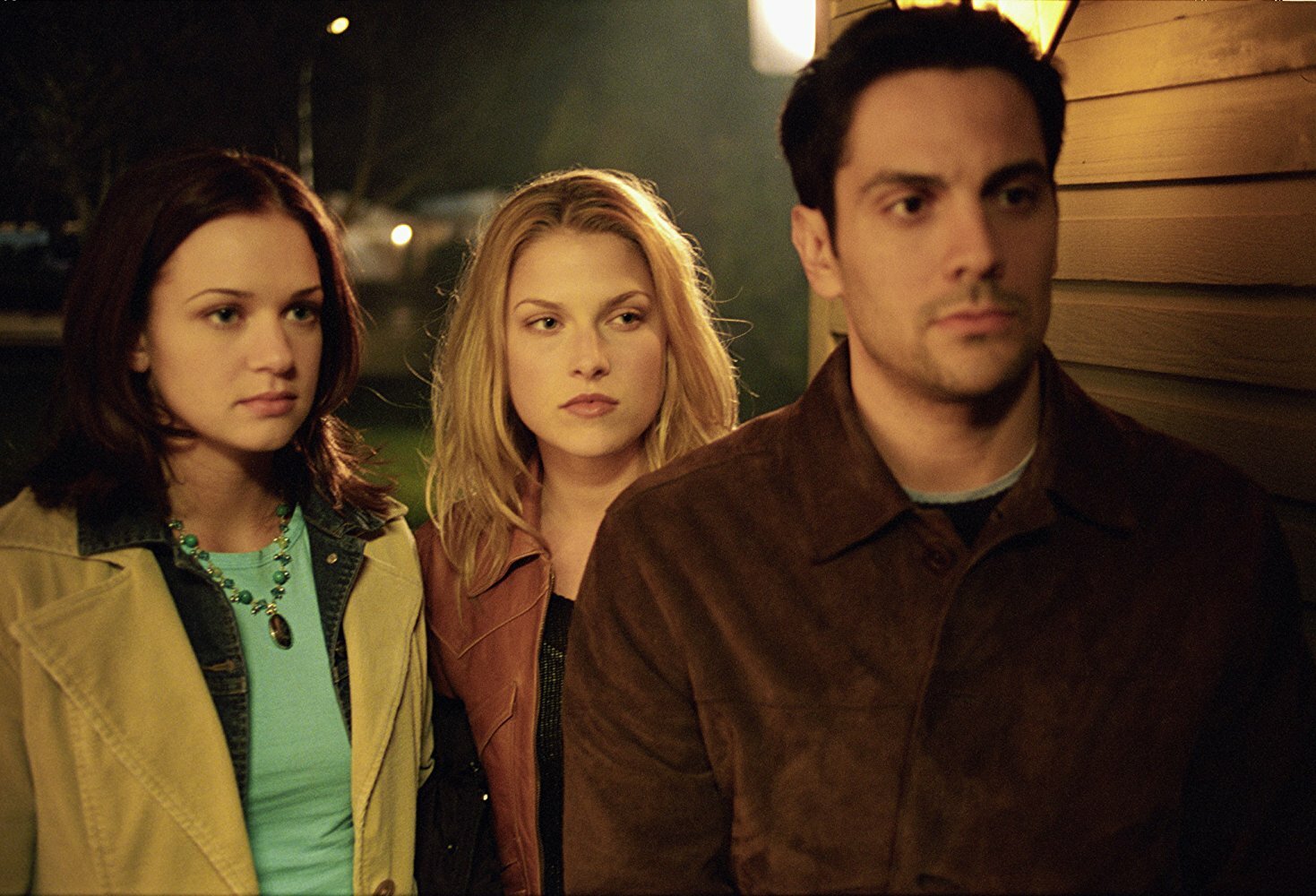 Clicca per vedere l'immagine originale Ali Larter, A.J. Cook e Michael Landes in Final Destination 2