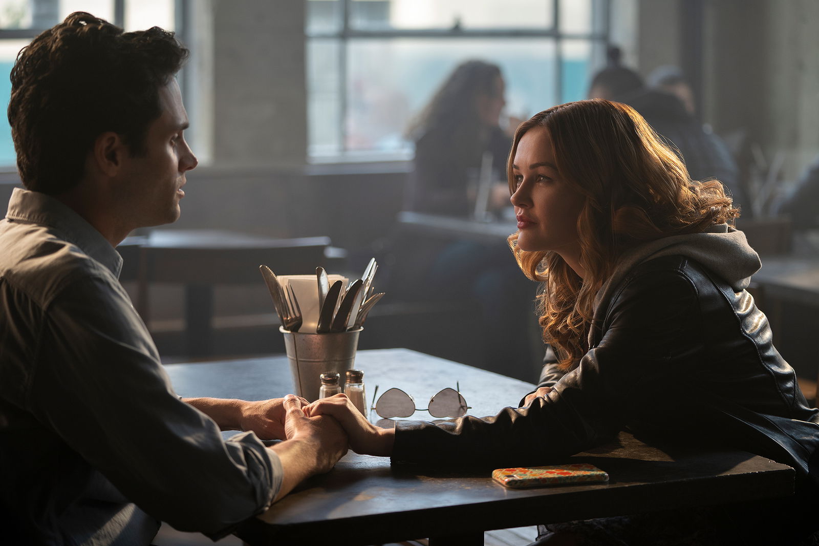 You 2, le prime foto diffuse da Netflix NoSpoiler You 2, le prime foto diffuse da Netflix NoSpoiler