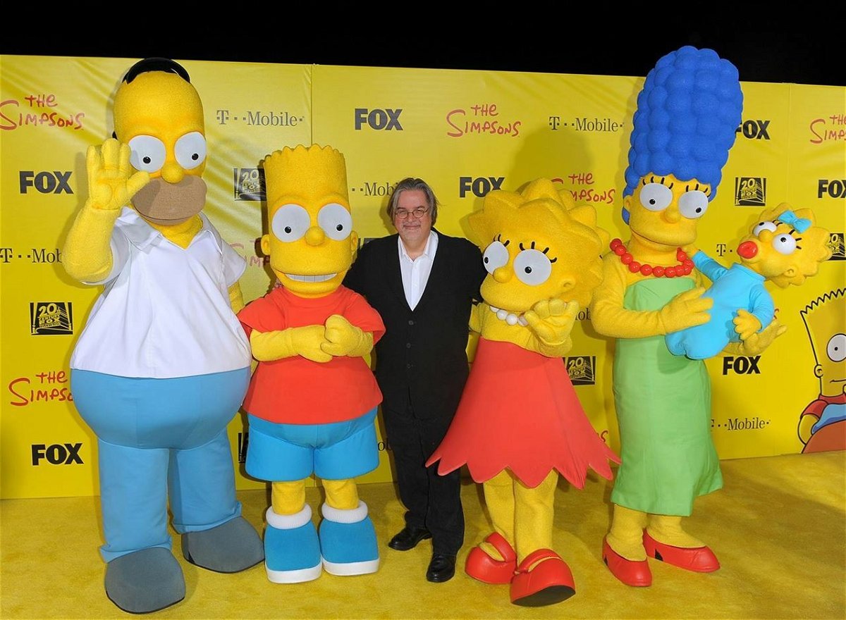 Matt Groening insieme ai Simpson