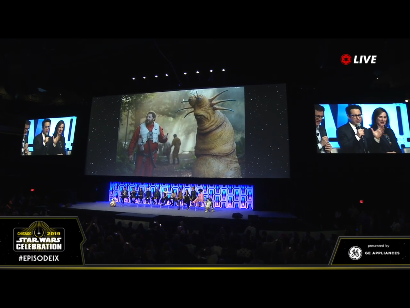 Clicca per vedere l'immagine originale Immagine dal panel di Episodio IX