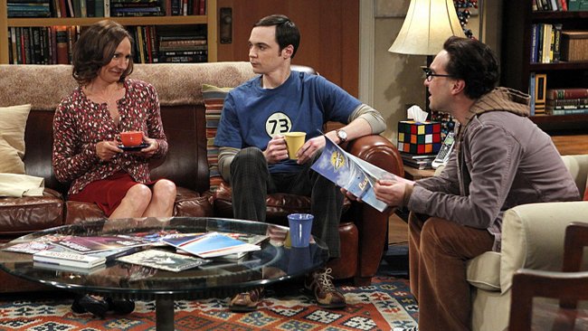 Laurie Metcalf in una scena di The Big Bang Theory