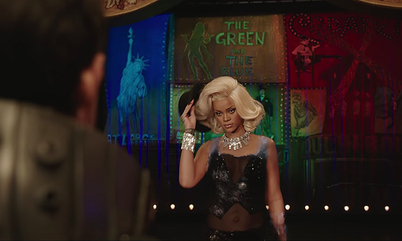 Una scena di Rihanna in Valerian e la Città dei Mille Pianeti
