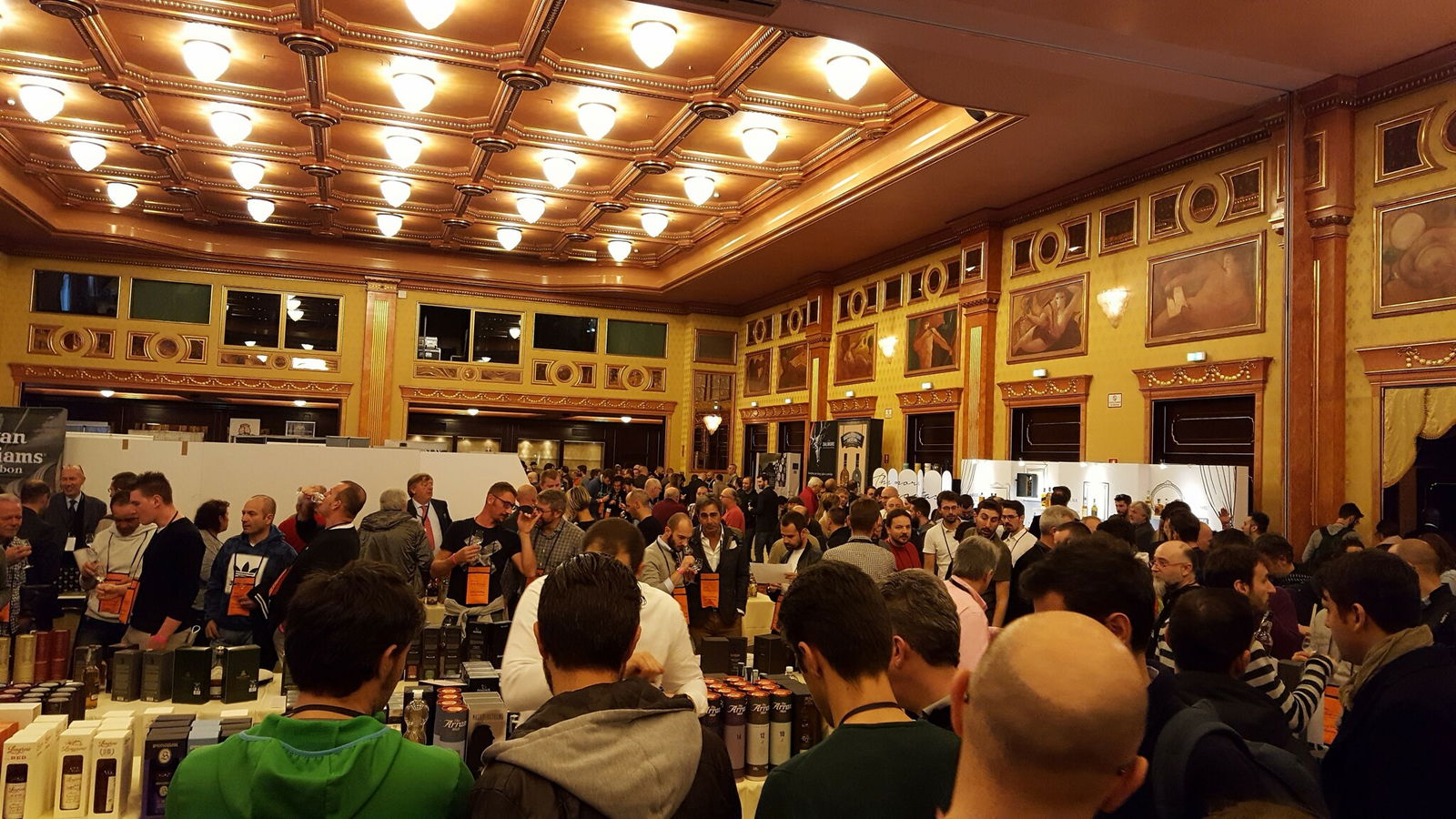 Torna a Milano il Milano Whisky Festival Milano Whisky Festival: la sala dell'hotel