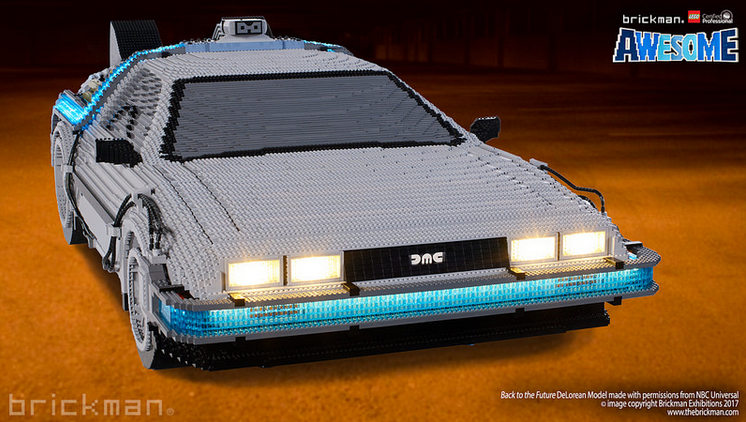 Dettagli della parte anteriore del modello di auto DeLorean di LEGO