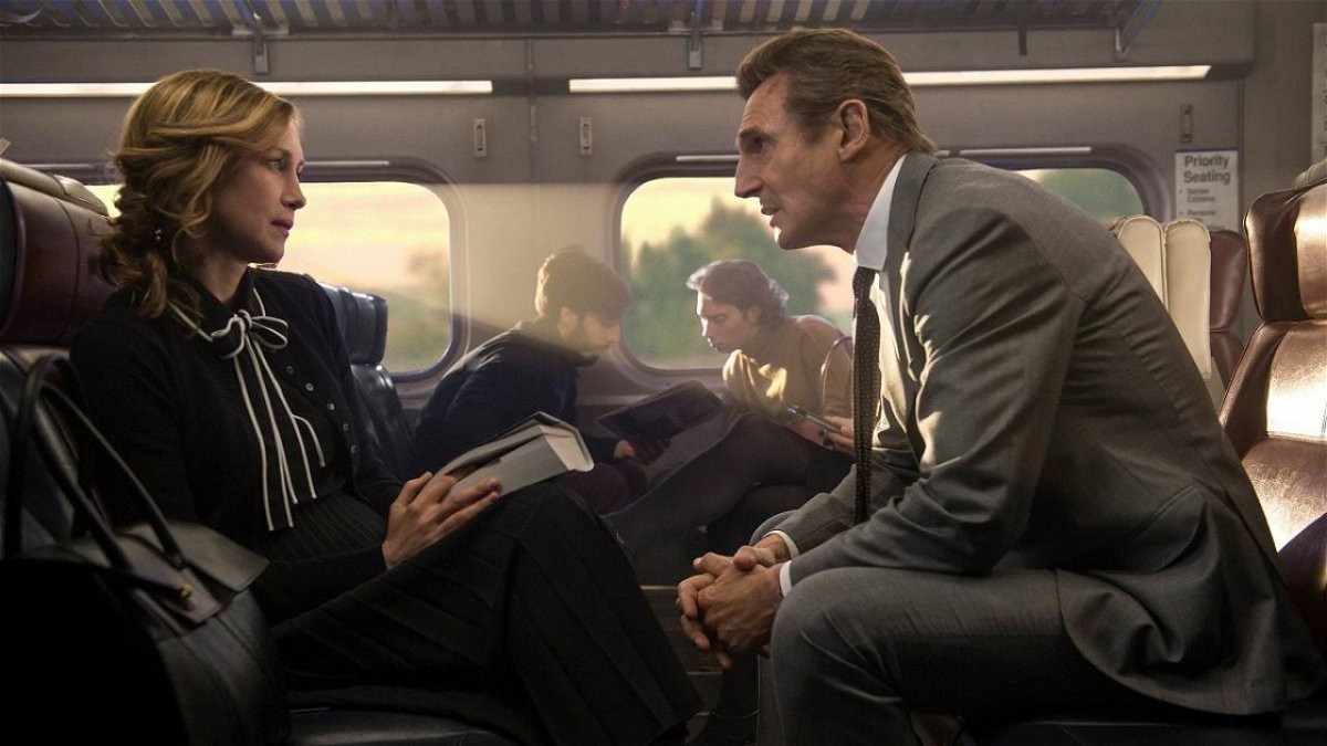 Liam Neeson e Vera Farmiga in The Commuter