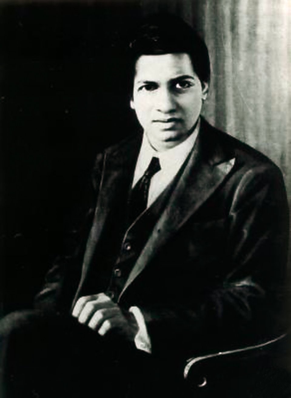 Un ritratto di Srinivasa Ramanujan
