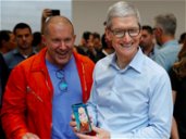 Copertina di Tim Cook, CEO di Apple, smentisce totalmente il rapporto del WSJ sull'addio di Jony Ive
