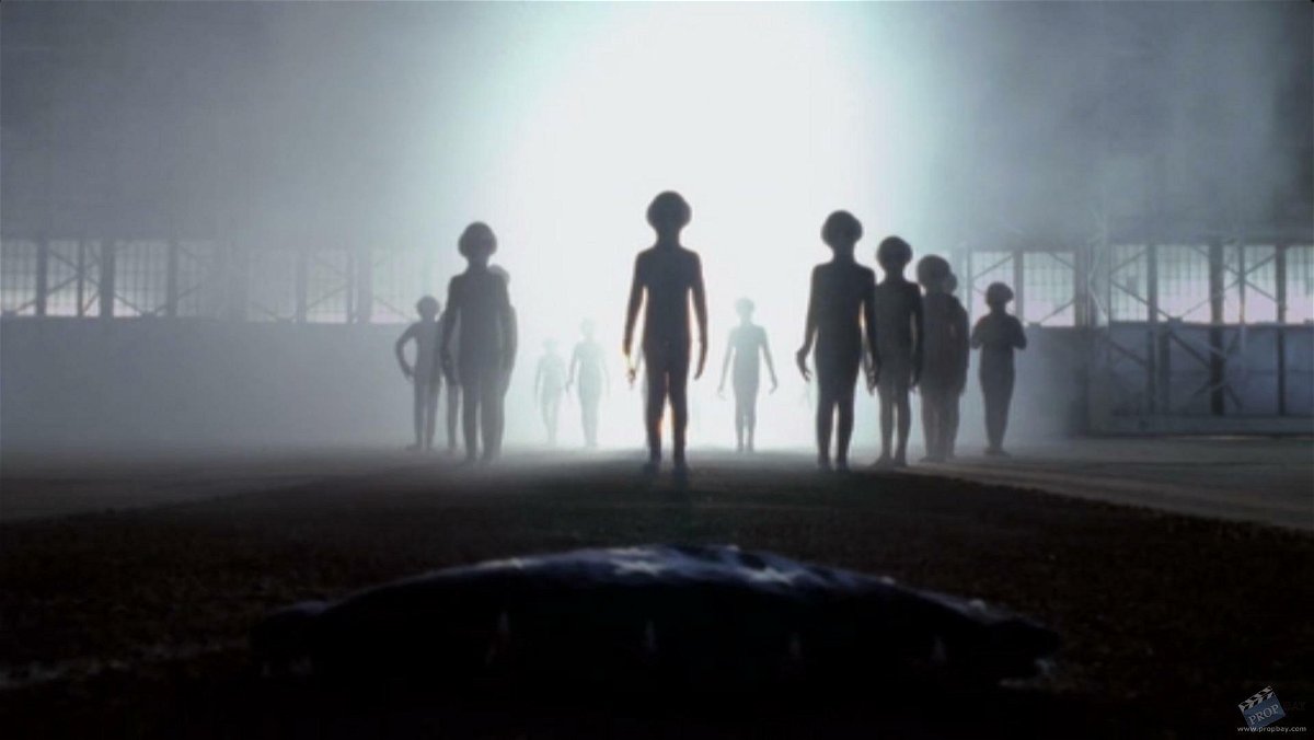 Un gruppo di alieni di X-Files