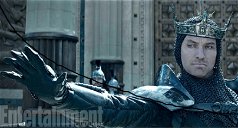 Cover of King Arthur - Ang kapangyarihan ng espada, ang opisyal na trailer ng Italyano