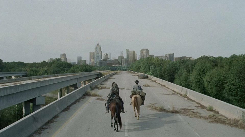Clicca per vedere l'immagine originale The Walking Dead 10x14: Pittsburgh