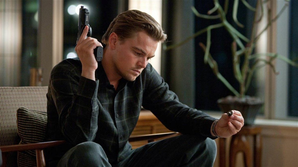Leonardo DiCaprio interpreta Dominic Cobb