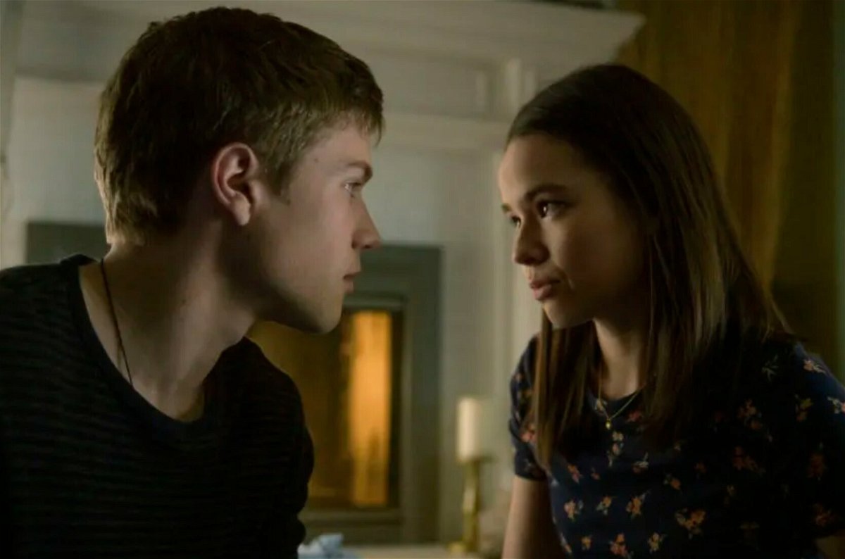 Connor Jessup e Genevieve Kang