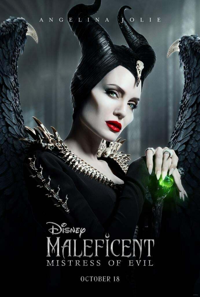 Maleficent - Signora del male, dal 17 ottobre nelle sale italiane Angelina Jolie nel poster di Maleficent - Signora del male