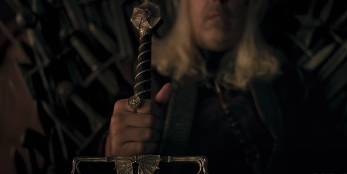 Viserys Targaryen con la spada in mano