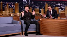 Copertina di Jude Law racconta il suo Young Pope al Tonight Show con Jimmy Fallon