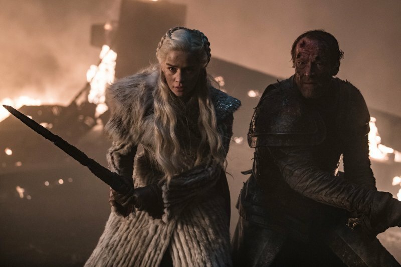 Clicca per vedere l'immagine originale Emilia Clarke e Iain Glen in Game of Thrones 8x03