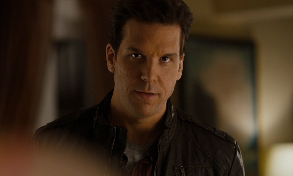 Dane Cook nel film del 2011 Answers to Nothing