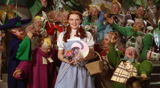 L'attrice Judy Garland in una scena de Il Mago di Oz