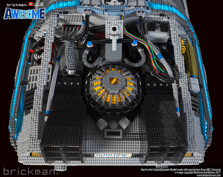 Dettagli su Mr. Fusion Home Energy Reactor presente sul modello di DeLorean di LEGO