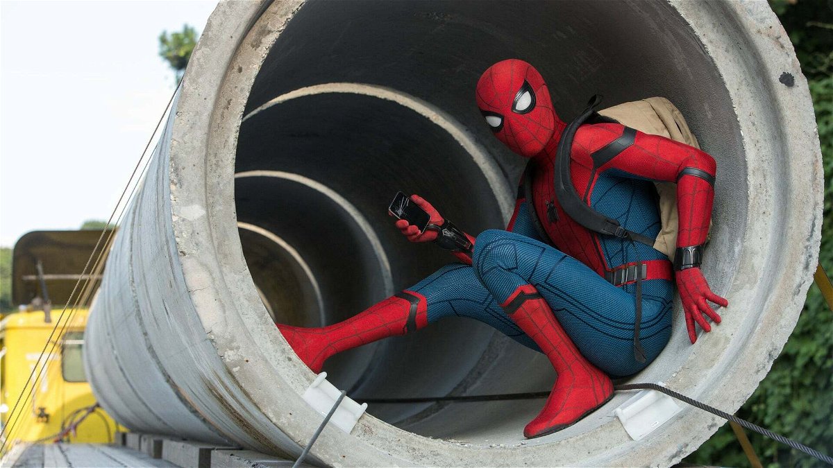 Spider-Man en una escena de Spider-Man: Homecoming
