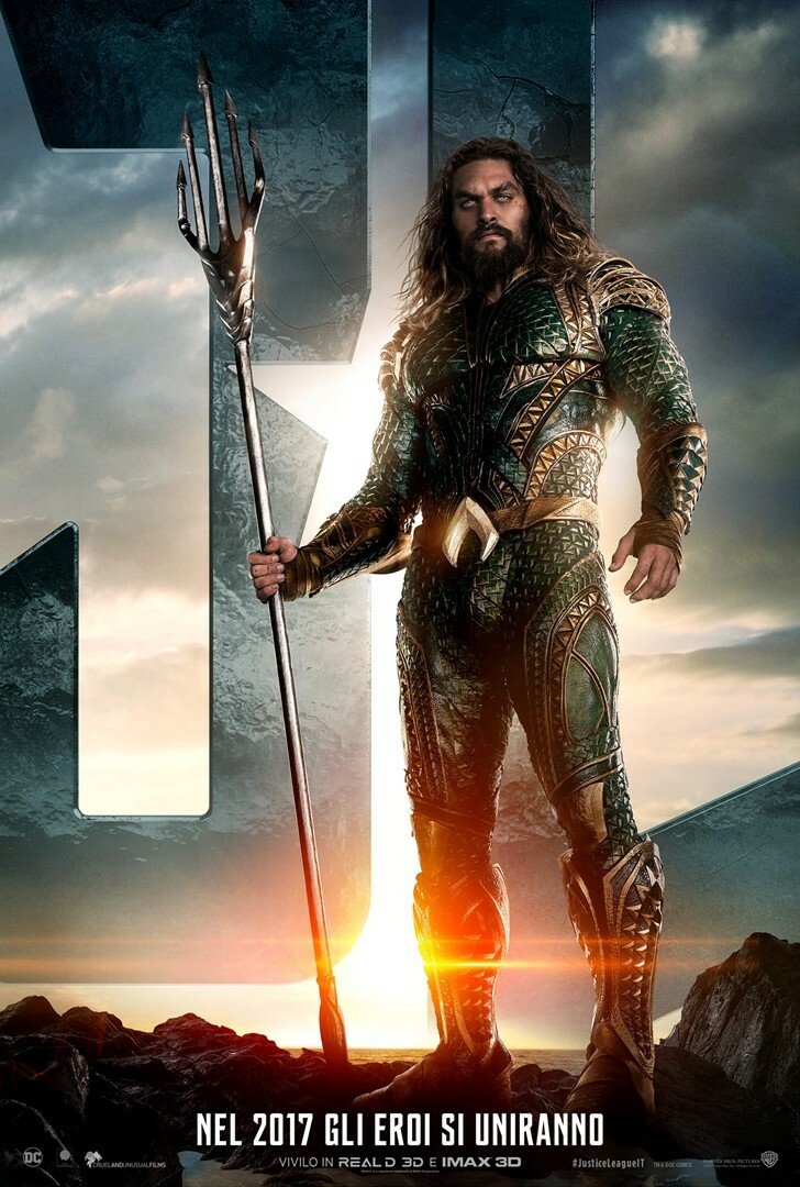 Jason Momoa nel character poster di Justice League dedicato ad Aquaman
