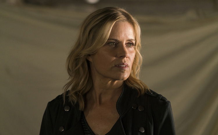 Kim Dickens Kim Dickens in Fear The Walking Dead