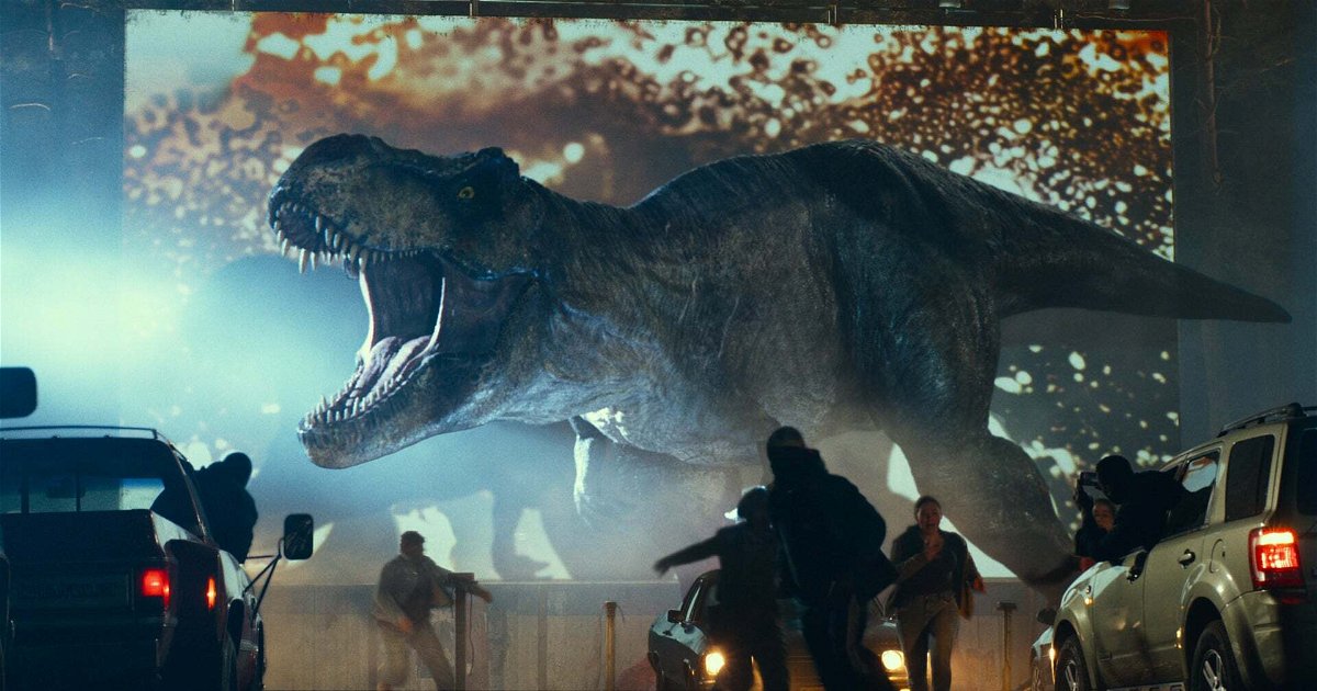 Το T-Rex μπαίνει σε ένα drive-in στον πρόλογο του Dominion