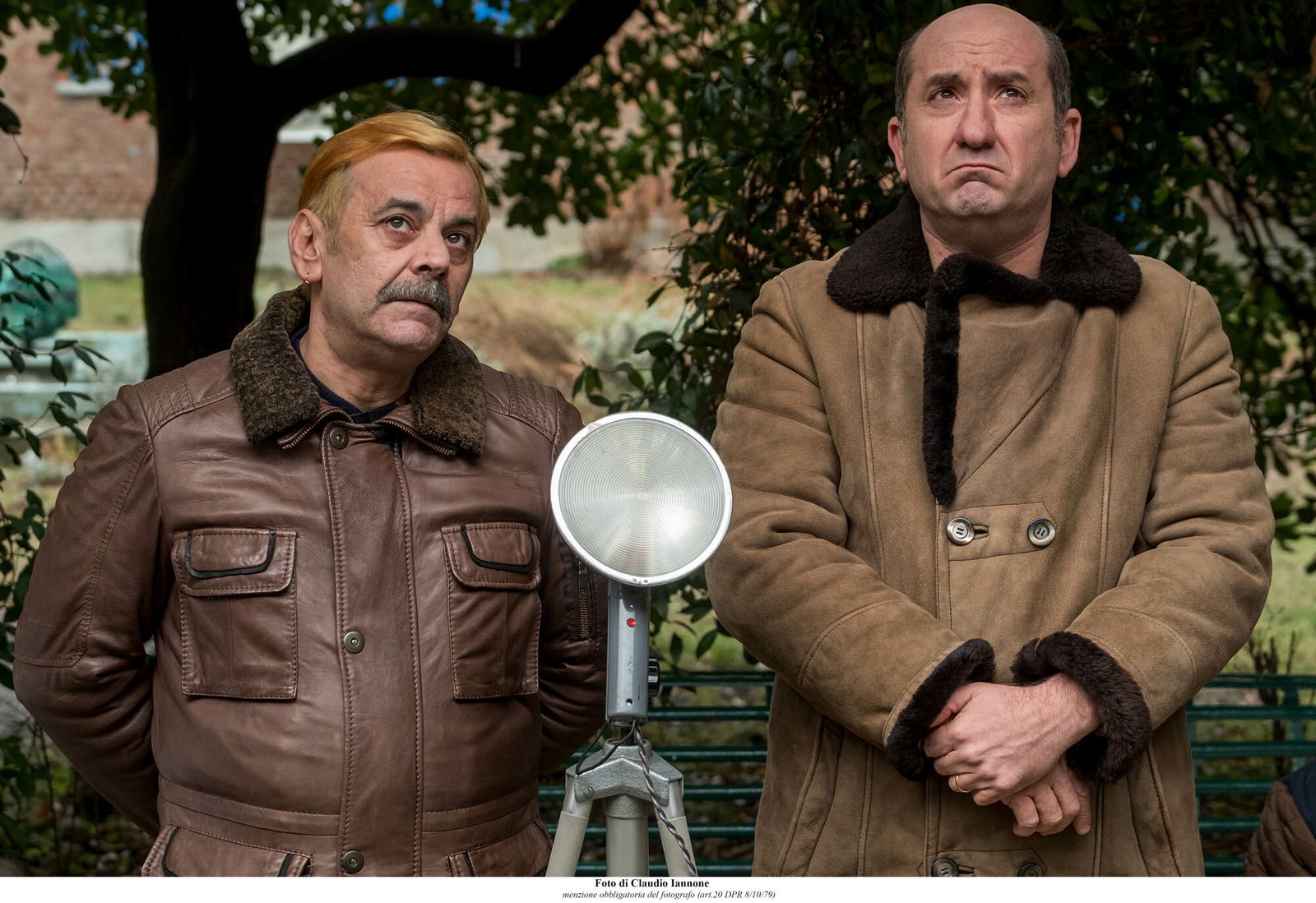 Clicca per vedere l'immagine originale Nicola Rignanese e Antonio Albanese in una scena de I Topi 2