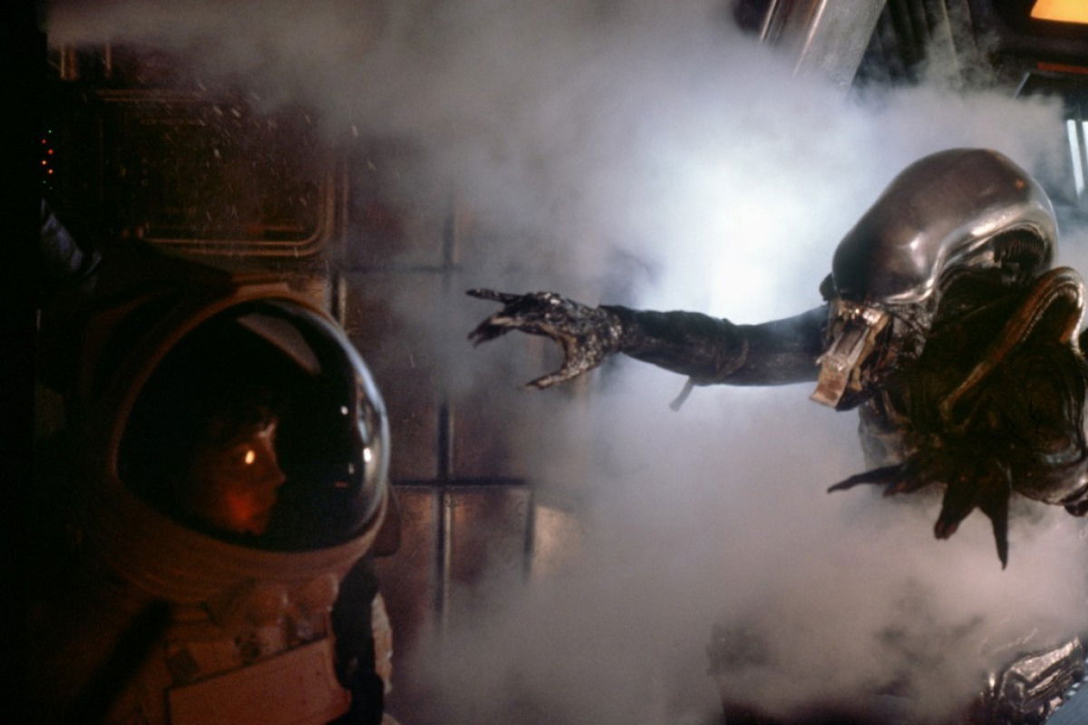 Clicca per vedere l'immagine originale Sigourney Weaver interpreta il tenente Ellen Ripley