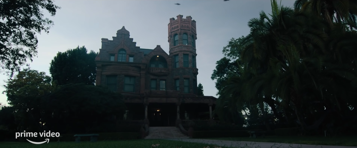 Clicca per vedere l'immagine originale La tenuta di Golden Sun Manor protagonista del film