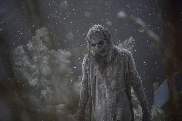 The Walking Dead 9x16: uno zombie