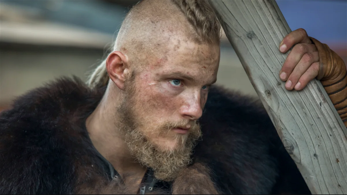 Alexander Ludwig nei panni di Bjorn in Vikings