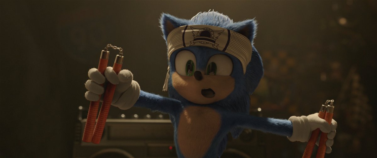 Sonic pratica arti marziali in una scena del film