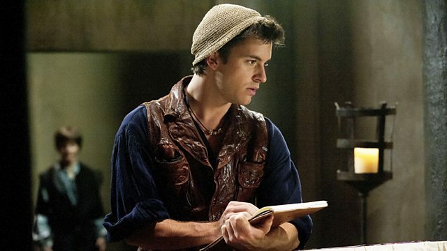 Clicca per vedere l'immagine originale Una scena di Leonardo da Vinci con Jonathan Bailey
