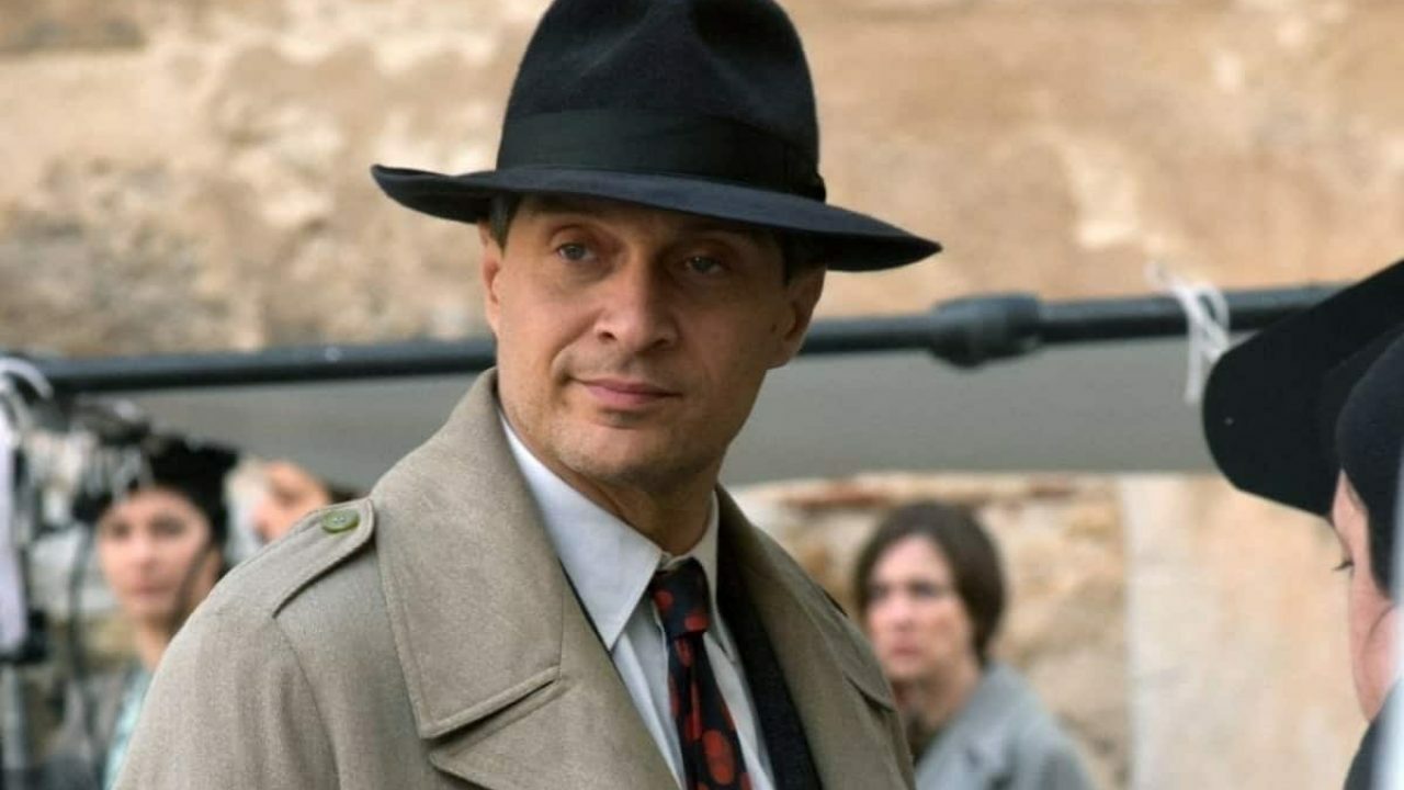 Clicca per vedere l'immagine originale Claudio Santamaria in Inchiostro contro piombo