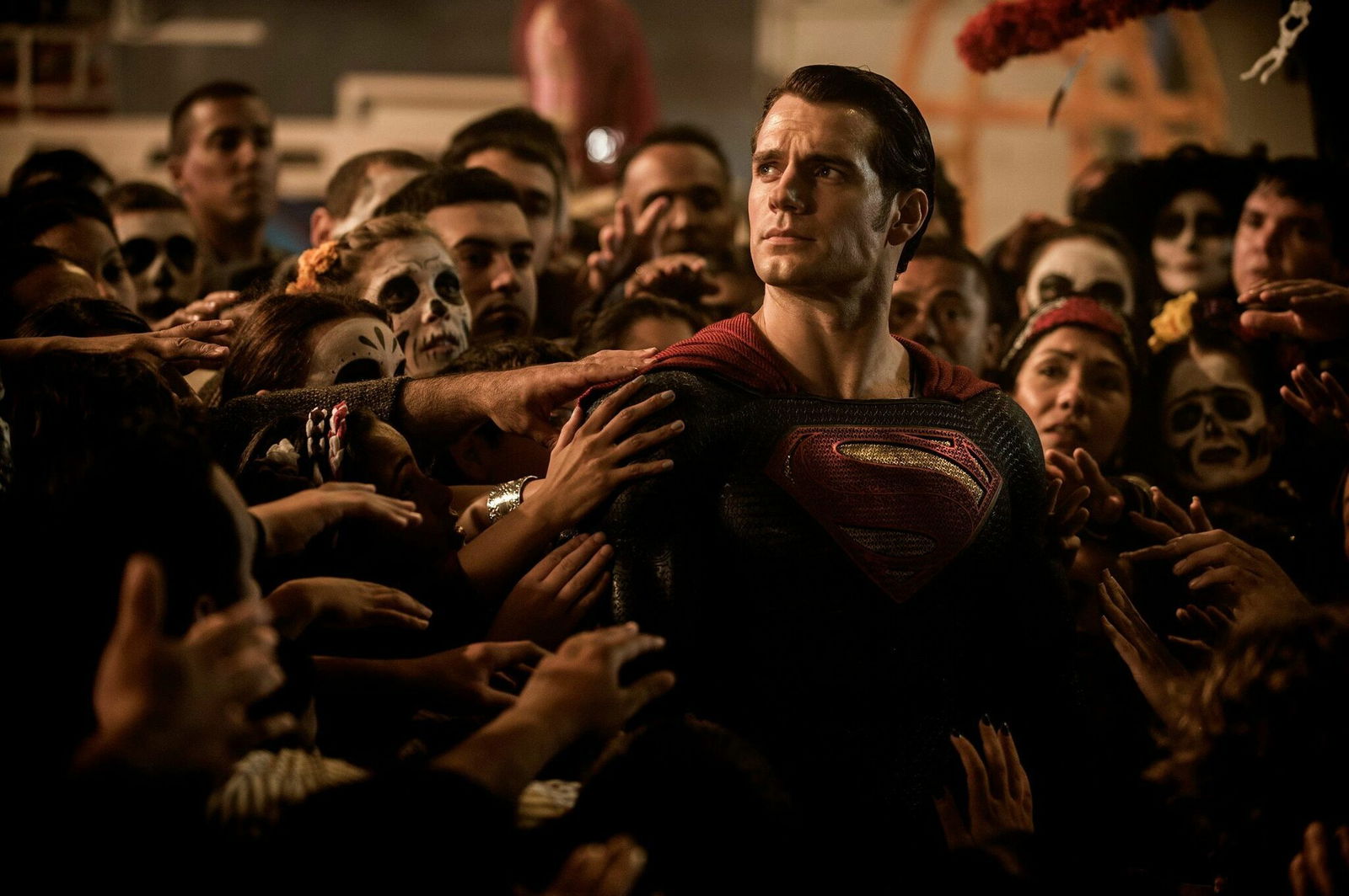Henry Cavill, l'uomo d'acciaio di Batmna v Superman
