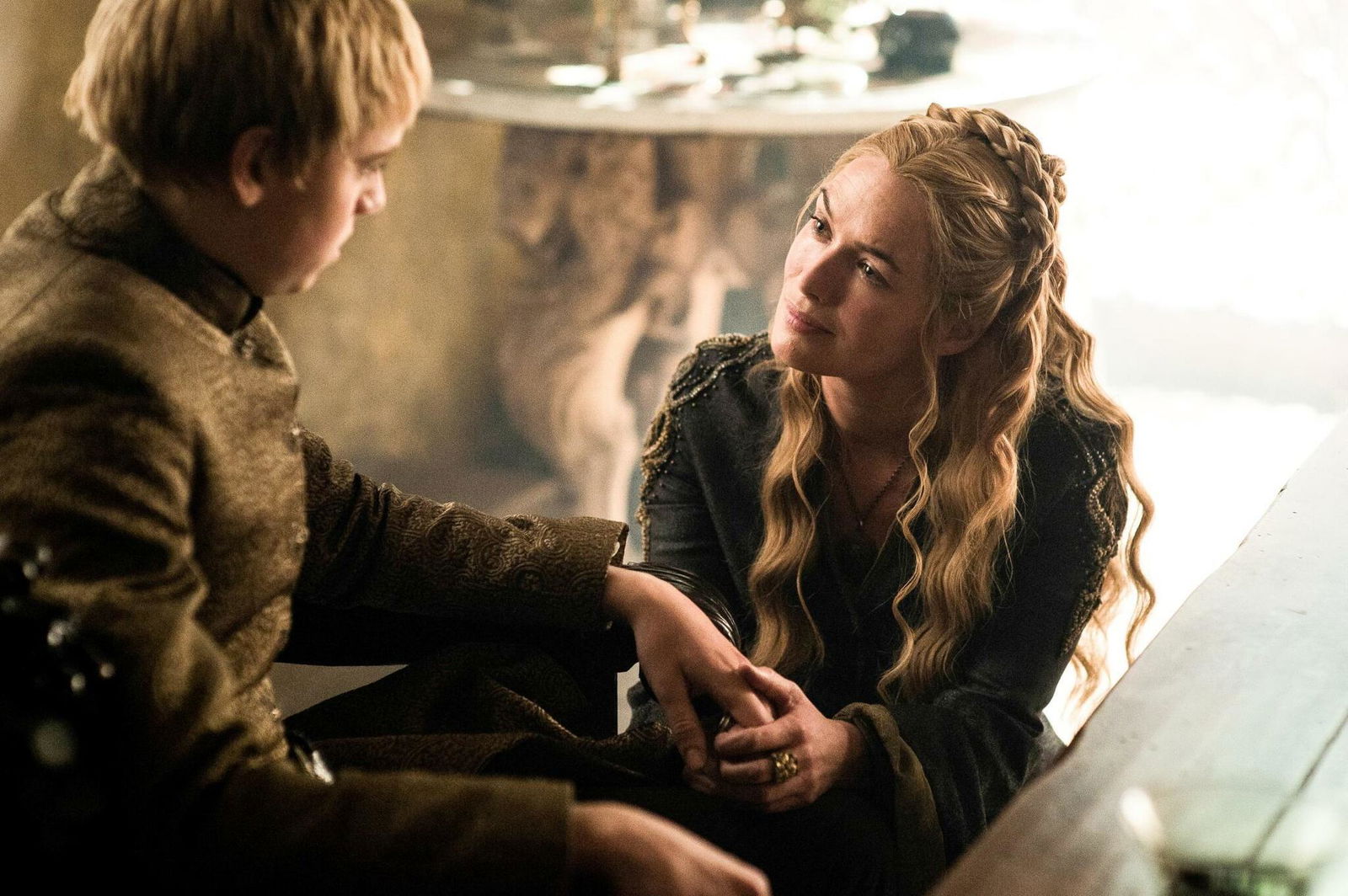 Clicca per vedere l'immagine originale Dean-Charles Chapman e Lena Headey in Game of Thrones 5x07