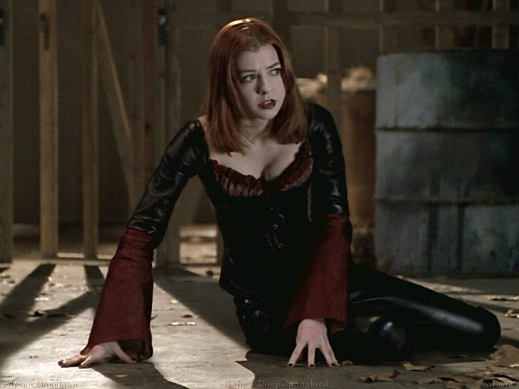 Alyson Hannigan in una scena di Buffy l'Ammazzavampiri