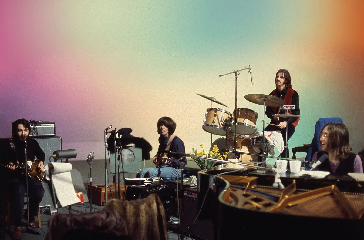 Los Beatles durante una actuación.
