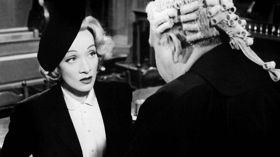 Marlene Dietrich in tribunale in Testimone d'accusa